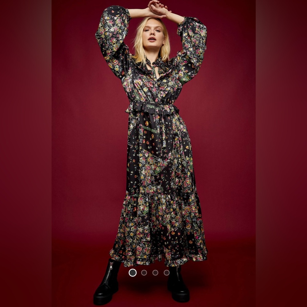 Topshop Black Floral Long Sleeve Dress NWT
